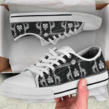 Giraffe Pattern Low Top Shoes For Women, Shoes For Men Custom Shoes